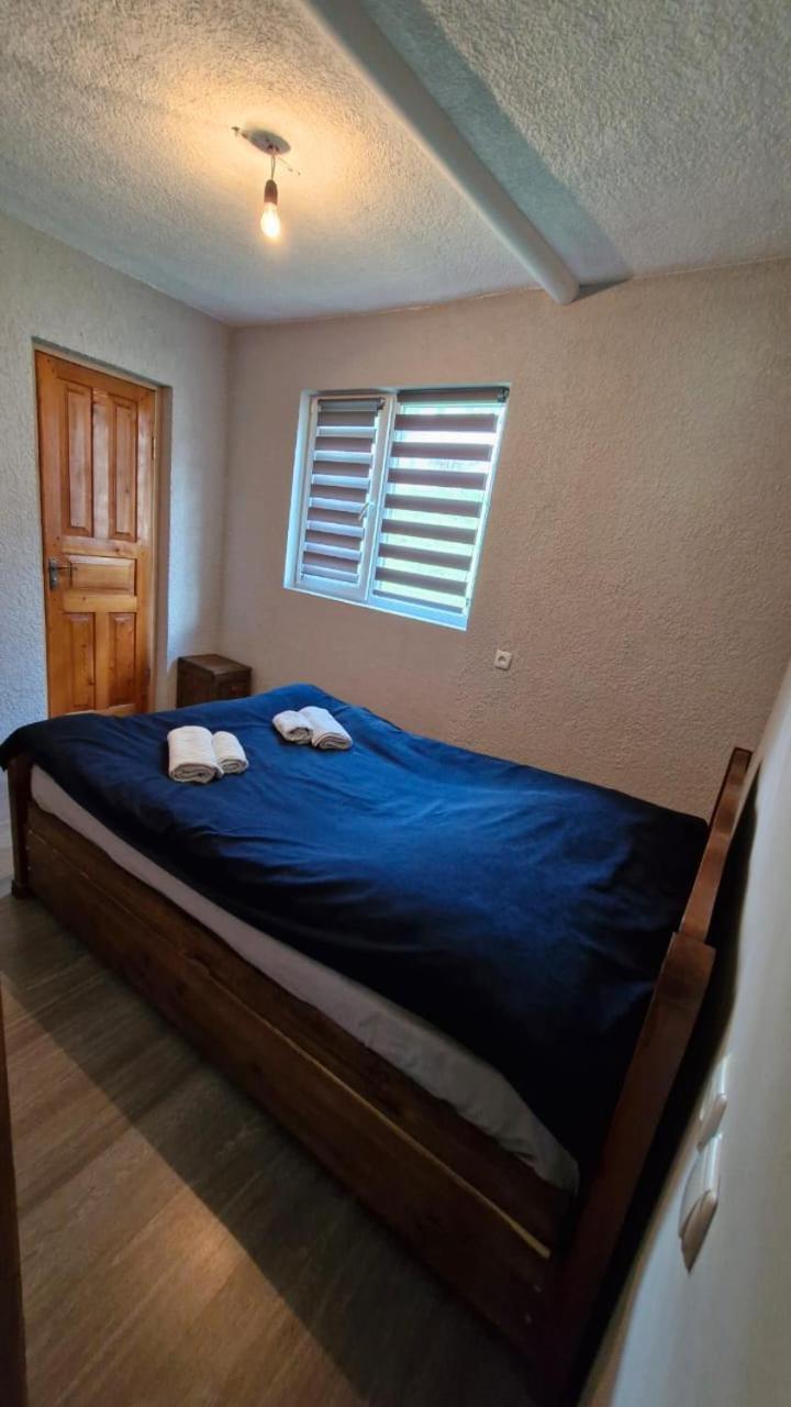 Mestialux Guesthouse Exterior photo